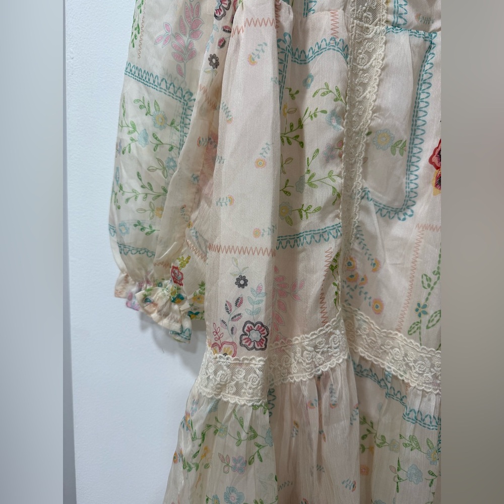 Floral Boho Dress with Lace Details-NWT - Picture 3 of 6